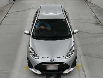 TOYOTA AQUA 2017 Image 7