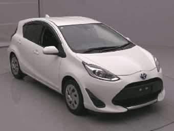 TOYOTA AQUA 2021 Image 3