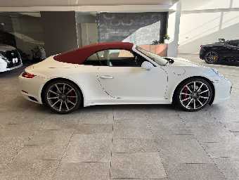 PORSCHE 911 2016 Image 12