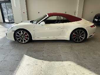 PORSCHE 911 2016 Image 16