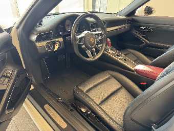 PORSCHE 911 2016 Image 17