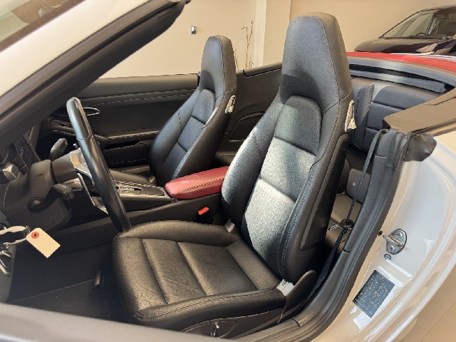PORSCHE 911 2016 Image 25