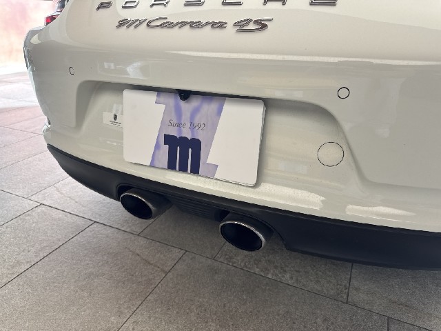 PORSCHE 911 2016 Image 41