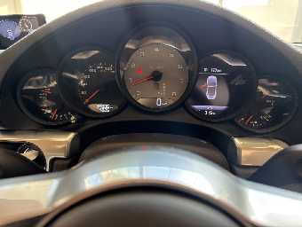 PORSCHE 911 2016 Image 39