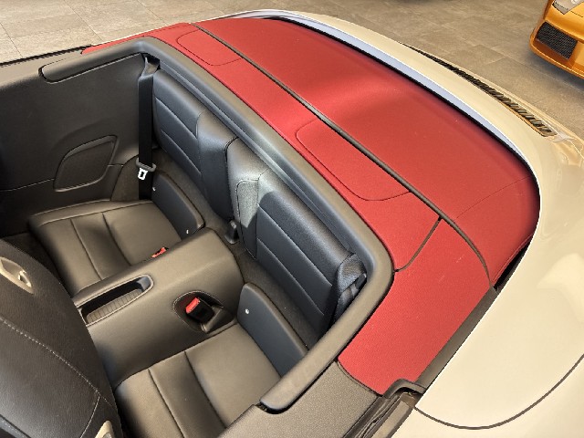 PORSCHE 911 2016 Image 51