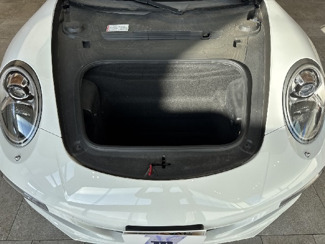 PORSCHE 911 2016 Image 59
