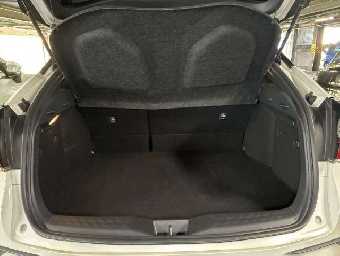 TOYOTA C-HR 2018 Image 8