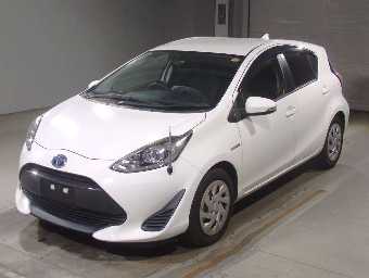TOYOTA AQUA 2017 Image 1