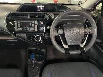 TOYOTA AQUA 2017 Image 6