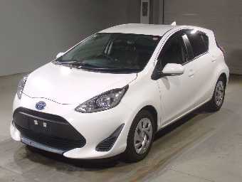 TOYOTA AQUA 2020 Image 1