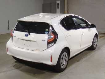 TOYOTA AQUA 2020 Image 2