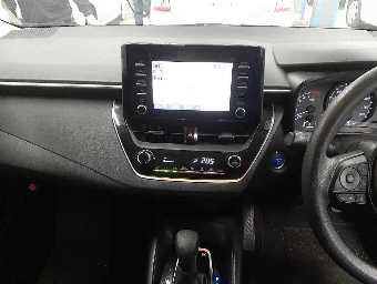 TOYOTA COROLLA TOURING 2020 Image 9