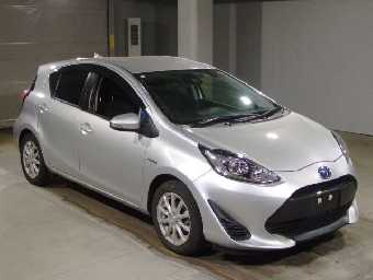 TOYOTA AQUA 2019 Image 3