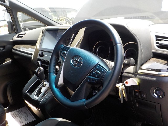 TOYOTA ALPHARD 2022 Image 22