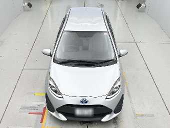 TOYOTA AQUA 2018 Image 7