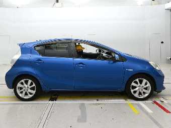 TOYOTA AQUA 2014 Image 3