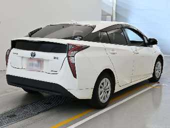 TOYOTA PRIUS 2018 Image 2