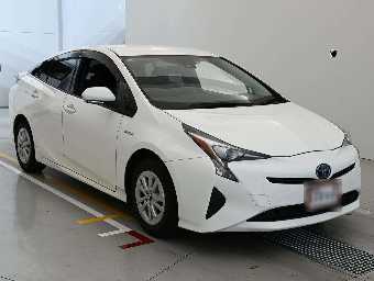 TOYOTA PRIUS 2018 Image 5
