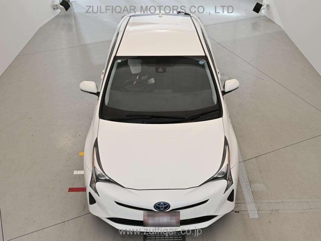 TOYOTA PRIUS 2018 Image 7