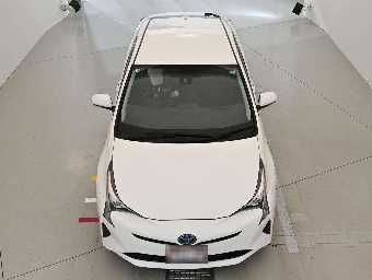 TOYOTA PRIUS 2018 Image 7