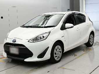 TOYOTA AQUA 2019 Image 1