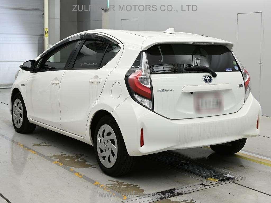 TOYOTA AQUA 2019 Image 6