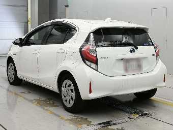 TOYOTA AQUA 2019 Image 6