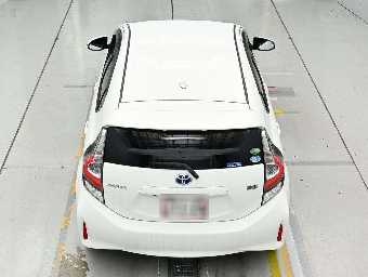 TOYOTA AQUA 2019 Image 8