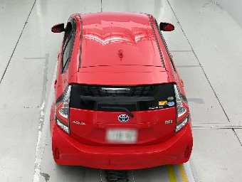 TOYOTA AQUA 2017 Image 8