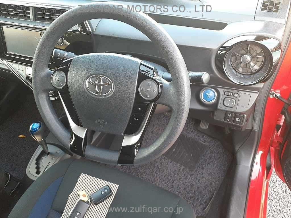 TOYOTA AQUA 2017 Image 9