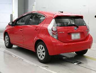 TOYOTA AQUA 2014 Image 6