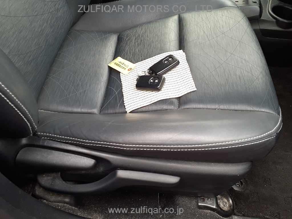 TOYOTA AQUA 2014 Image 10