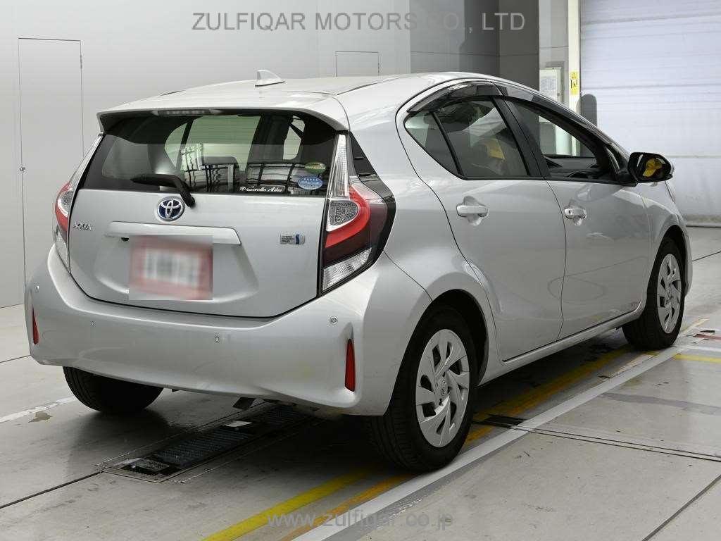 TOYOTA AQUA 2021 Image 2