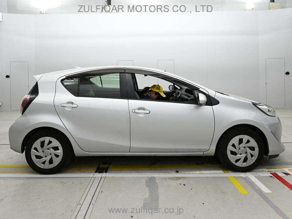 TOYOTA AQUA 2021 Image 3