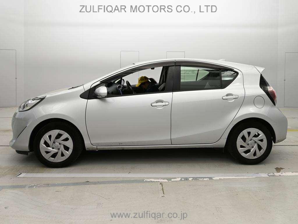 TOYOTA AQUA 2021 Image 4