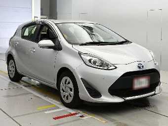 TOYOTA AQUA 2021 Image 5