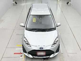 TOYOTA AQUA 2021 Image 7