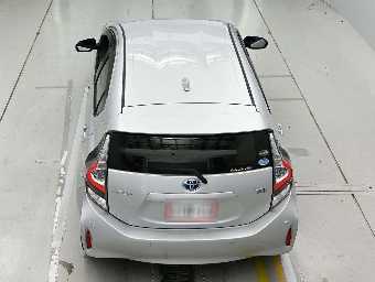 TOYOTA AQUA 2021 Image 8
