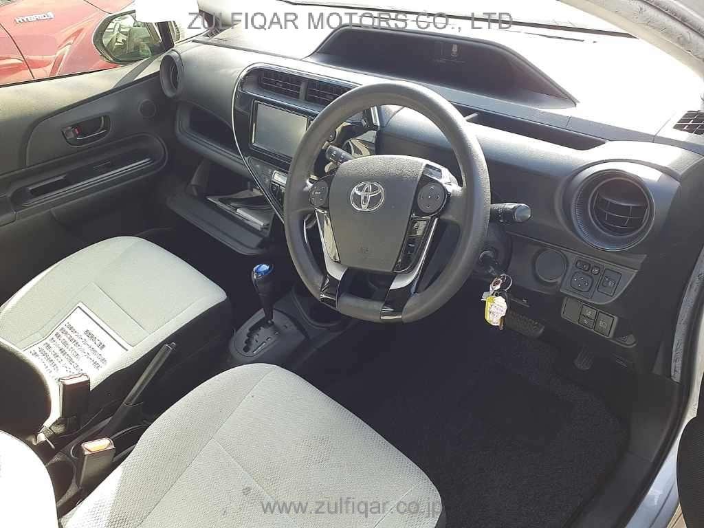 TOYOTA AQUA 2021 Image 9