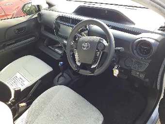 TOYOTA AQUA 2021 Image 9