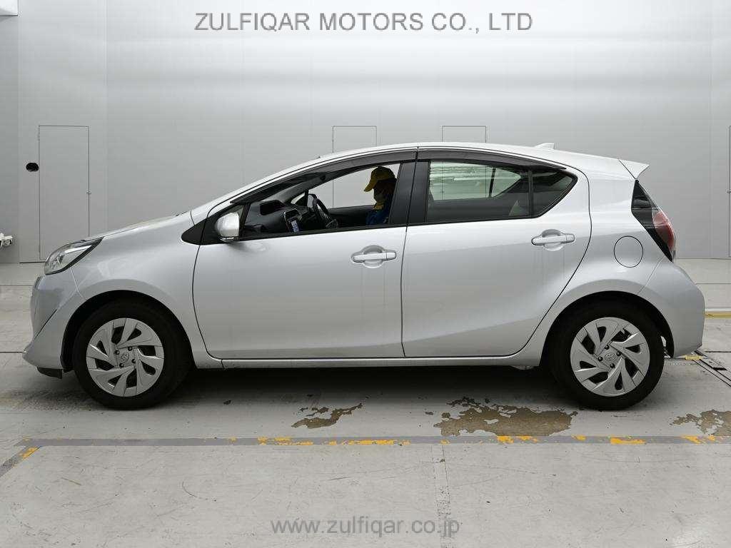 TOYOTA AQUA 2021 Image 4