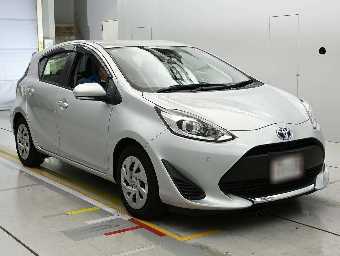 TOYOTA AQUA 2021 Image 5