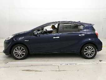 TOYOTA AQUA 2019 Image 4