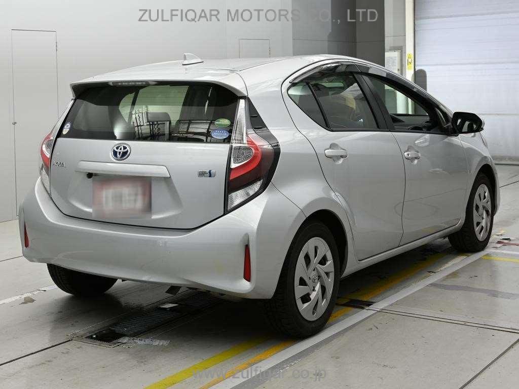TOYOTA AQUA 2021 Image 2