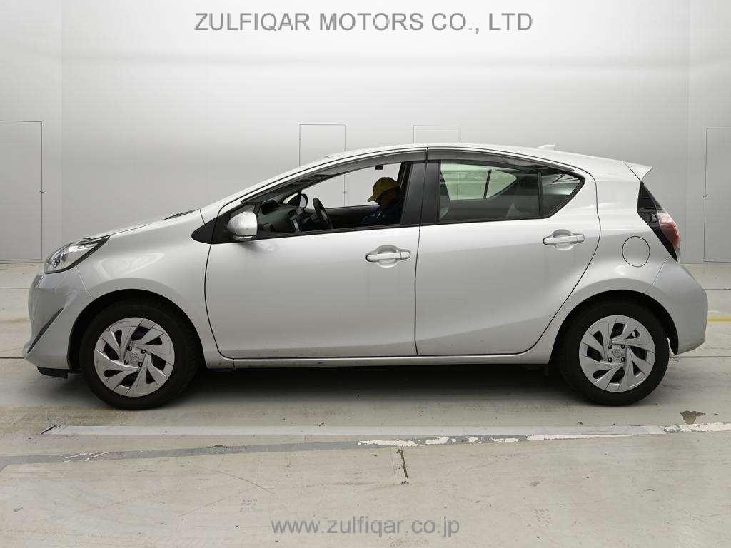 TOYOTA AQUA 2021 Image 4