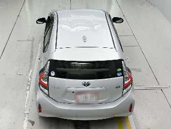 TOYOTA AQUA 2021 Image 8