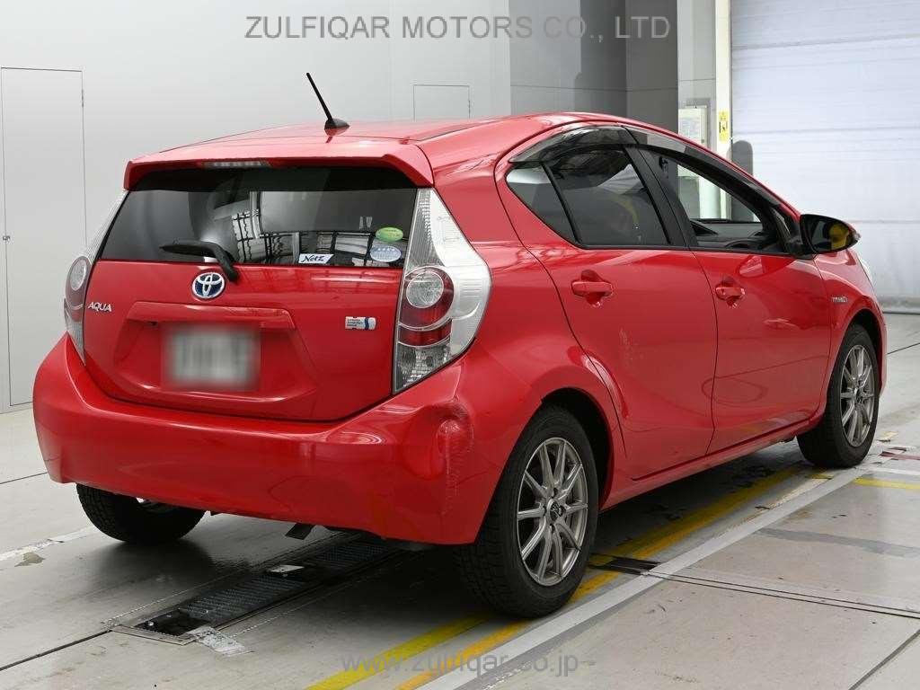 TOYOTA AQUA 2014 Image 2