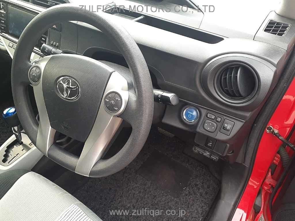 TOYOTA AQUA 2014 Image 9