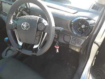 TOYOTA AQUA 2019 Image 9
