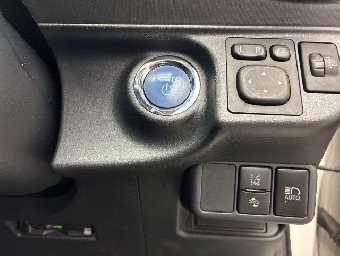 TOYOTA AQUA 2019 Image 7